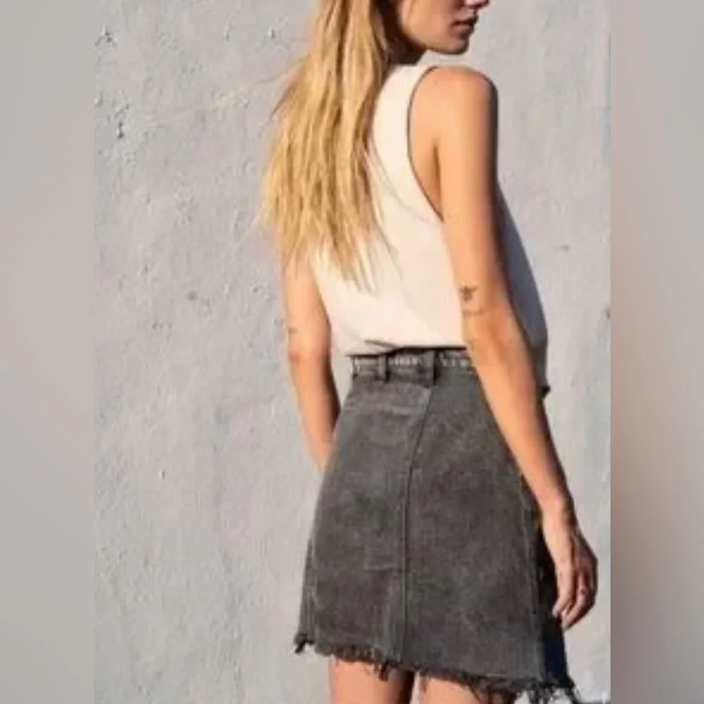 FREE PEOPLE We The Free Denim Parker Wrap Jean Mini Skirt Sulphur Black Size 26 - Picture 4 of 12